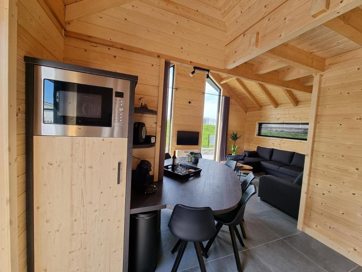 Chalet Met Sauna En Airconditioning Sint Annaland Exterior photo